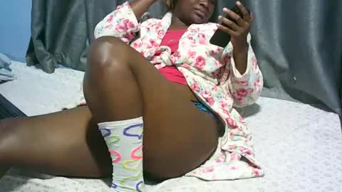 nicole online show from February 1, 2025, 1:34 am