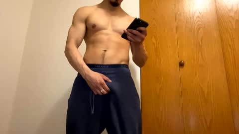 browndaddy4713 online show from April 3, 2026, 4:54 am