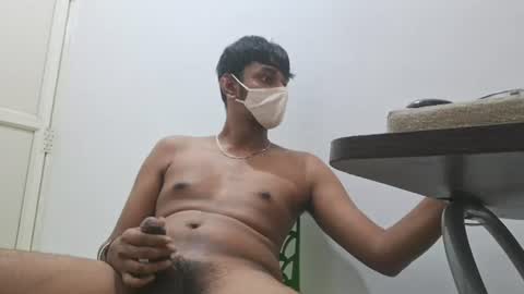 brownguy2505 online show from June 30, 2026, 5:58 pm