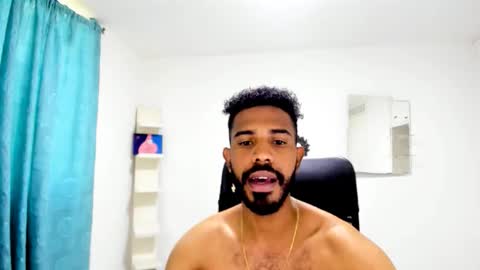 bruce_1111 online show from October 13, 2025, 8:31 pm