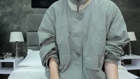 Bruce Hans online show from October 15, 2025, 11:32 am