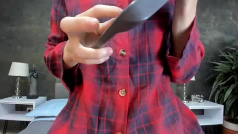 Bruce Hans online show from October 20, 2025, 11:43 am