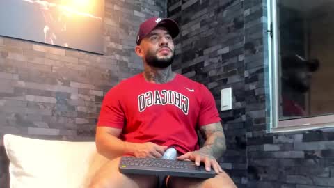 Snapshot of brucedallas chatting on February 25, 2026, 1:37 am brucedallas online show from February 25, 2026, 1:37 am