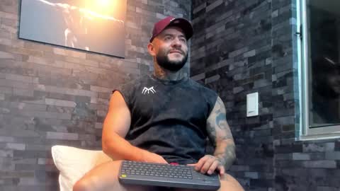 Snapshot of brucedallas chatting on February 28, 2026, 3:18 am brucedallas online show from February 28, 2026, 3:18 am