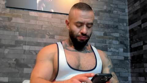 Snapshot of brucedallas chatting on June 3, 2026, 12:57 am brucedallas online show from June 3, 2026, 12:57 am