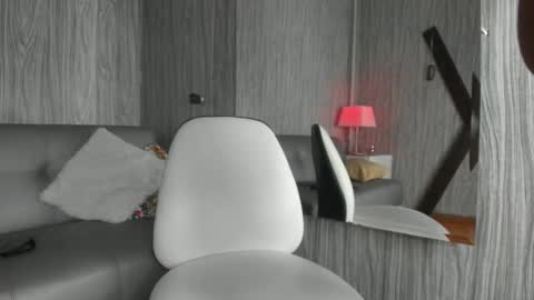 brucesmiith online show from October 12, 2025, 9:36 pm