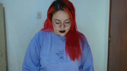 Snapshot of bruja__scarlata chatting on May 25, 2026, 6:36 pm i am danny online show from May 25, 2026, 6:36 pm