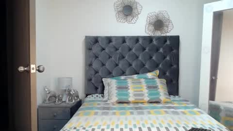 Snapshot of brunette_sex718203 chatting on September 23, 2025, 3:09 am Violetta online show from September 23, 2025, 3:09 am