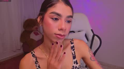 Snapshot of brunetteadams001 chatting on February 8, 2026, 4:38 am SARAH online show from February 8, 2026, 4:38 am