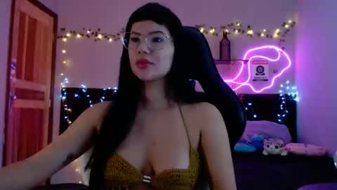 Snapshot of brunettebr00 chatting on April 8, 2026, 9:09 am Brunutte online show from April 8, 2026, 9:09 am