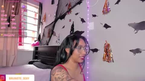 brunette online show from October 21, 2025, 5:24 pm