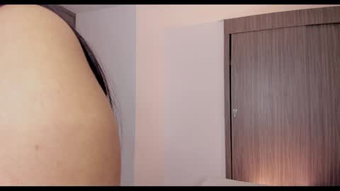 Snapshot of brunnahart chatting on January 4, 2025, 12:48 am online show from January 4, 2025, 12:48 am