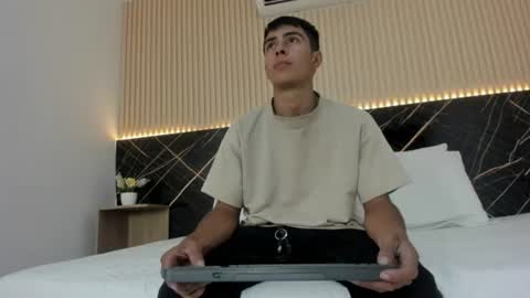 Snapshot of bruno_fox_ chatting on June 29, 2026, 6:52 pm Bruno online show from June 29, 2026, 6:52 pm