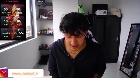Snapshot of bruno_santos1 chatting on April 29, 2026, 12:53 pm Bruno online show from April 29, 2026, 12:53 pm