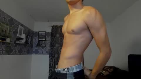 bruno_snow online show from December 19, 2025, 3:57 am