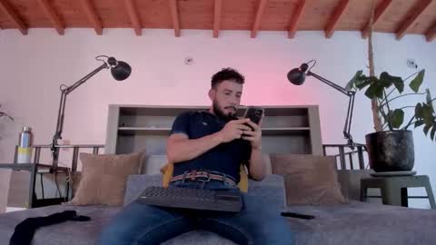 Andres Suarez online show from March 3, 2026, 8:15 pm