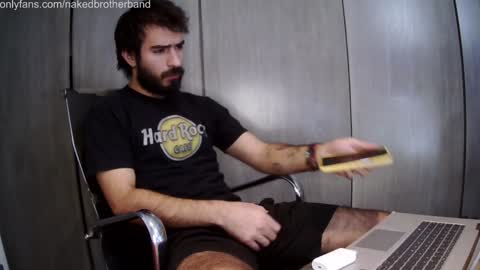 brunobaibe online show from January 23, 2025, 5:42 pm