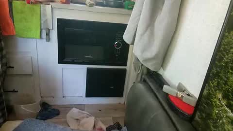 Snapshot of brushsquach chatting on March 20, 2026, 4:23 pm Steve... aka SkinnieDippin aka TimberTramp online show from March 20, 2026, 4:23 pm