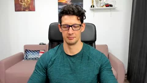 Brutus K online show from December 3, 2024, 1:21 pm