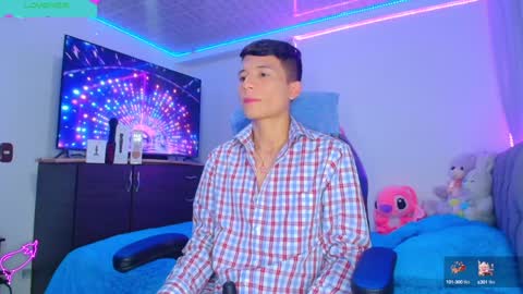 BRYAM INDEPENDENT MODEL online show from January 3, 2025, 12:54 am