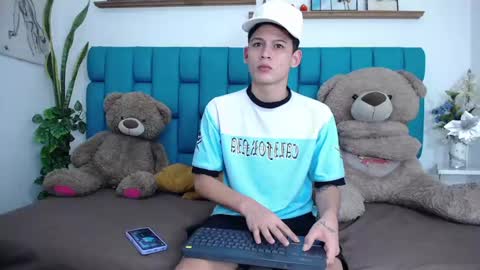 Snapshot of bryan_hotty chatting on February 27, 2026, 11:32 am Bryan online show from February 27, 2026, 11:32 am