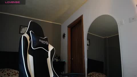 Snapshot of bryan_oficials chatting on December 9, 2024, 3:18 am bryan_oficials online show from December 9, 2024, 3:18 am