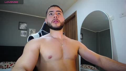 Snapshot of bryan_oficials chatting on December 15, 2024, 2:41 am bryan_oficials online show from December 15, 2024, 2:41 am