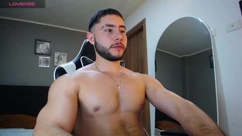 Snapshot of bryan_oficials chatting on December 22, 2024, 9:33 am bryan_oficials online show from December 22, 2024, 9:33 am