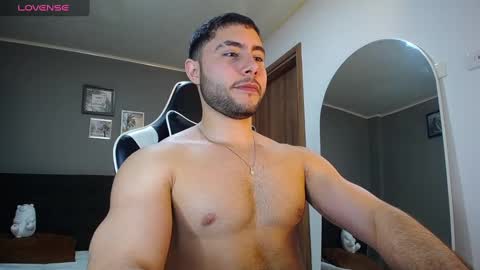 Snapshot of bryan_oficials chatting on January 6, 2025, 12:37 am bryan_oficials online show from January 6, 2025, 12:37 am