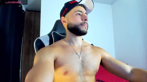 bryan_oficials online show from September 21, 2025, 1:07 am