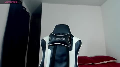 bryan_oficials online show from December 2, 2025, 5:24 am