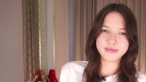 Snapshot of bryannavallely chatting on May 19, 2026, 12:44 pm Kate online show from May 19, 2026, 12:44 pm