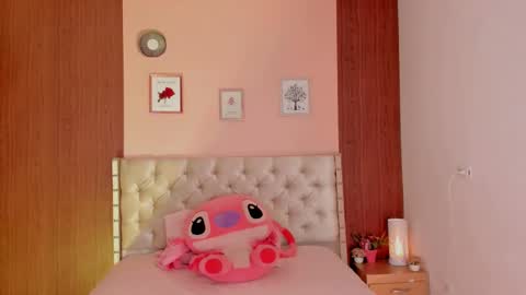 Snapshot of bryonny_ chatting on October 6, 2025, 5:21 pm Carly online show from October 6, 2025, 5:21 pm