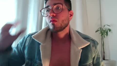 Snapshot of bryperez chatting on January 21, 2025, 5:05 am bry online show from January 21, 2025, 5:05 am