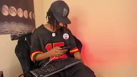 Bryxon  online show from March 11, 2025, 2:51 pm