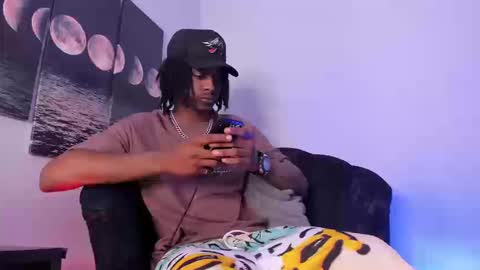 Bryxon  online show from September 10, 2025, 3:34 pm