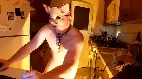 bottom freak online show from March 2, 2025, 6:37 am