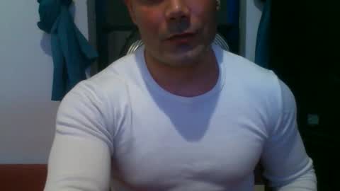 Snapshot of bub36 chatting on January 16, 2026, 9:19 pm bub36 online show from January 16, 2026, 9:19 pm