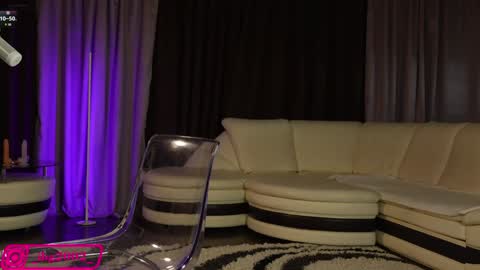 Bubble  gum  online show from February 9, 2025, 1:33 am