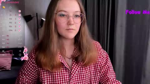 Snapshot of bubble_bunny chatting on October 4, 2025, 10:41 pm Ruby online show from October 4, 2025, 10:41 pm