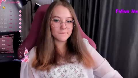 Snapshot of bubble_bunny chatting on November 2, 2025, 11:18 pm Ruby online show from November 2, 2025, 11:18 pm