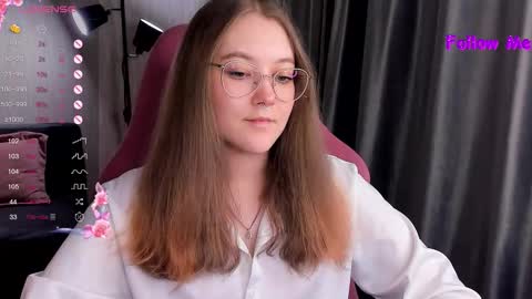 Snapshot of bubble_bunny chatting on November 6, 2025, 11:26 pm Ruby online show from November 6, 2025, 11:26 pm