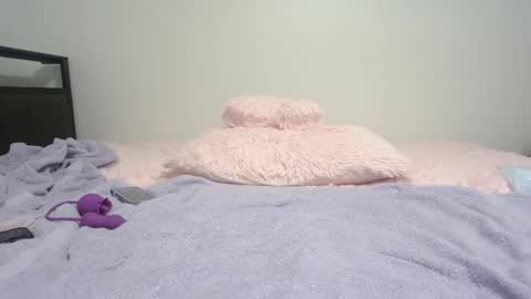 Queen Lola XXX online show from March 11, 2026, 7:36 am