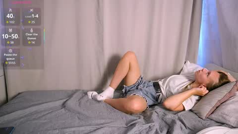 Sabrina  online show from May 27, 2026, 4:09 am