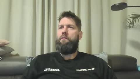 bubblebee1982 online show from December 20, 2024, 7:17 pm