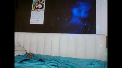 Max  candi online show from February 7, 2026, 4:05 am