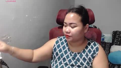 Snapshot of bubblebuttpinay chatting on February 7, 2026, 2:10 pm Sunshine online show from February 7, 2026, 2:10 pm