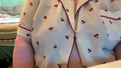 bubblegirl online show from March 28, 2026, 12:16 pm