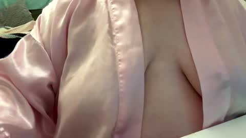 bubblegirl online show from April 12, 2026, 6:57 pm