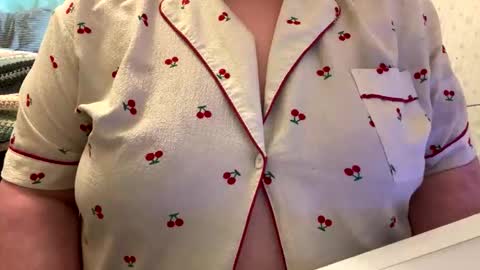 bubblegirl online show from April 24, 2026, 2:30 pm